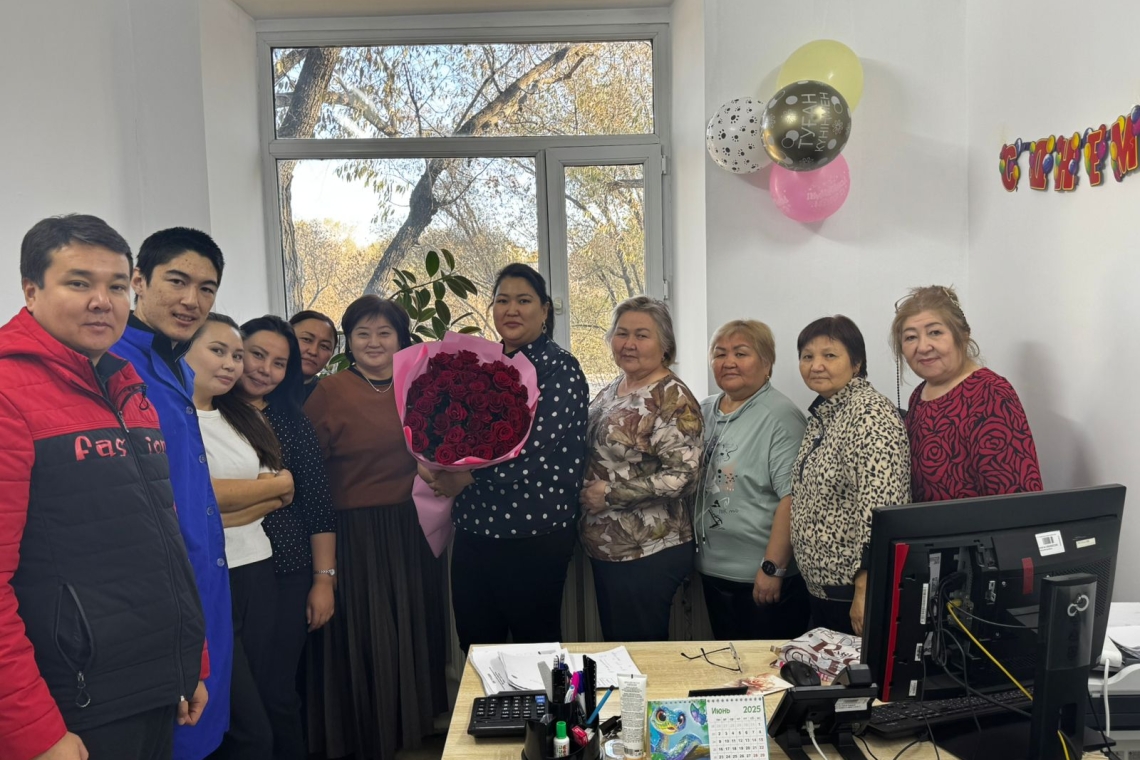 Астана қаласының мемлекеттік архивінің ұжымы Ведомстволық архивтерді жинақтау қызметінің басшысы Дариға Серікқызын туған күнімен құттықтады! ? Дариға Серікқызы –  жоғары кәсіби біліктілікке ие, архив саласында зор еңбек сіңіріп жүрген тәжірибелі маман. Ұж